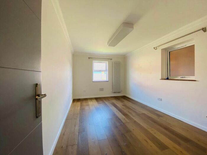 1 Bedroom Flat To Rent In Wivelsfield, Eaton Bray, LU6