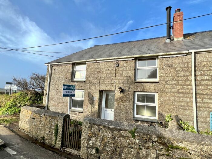 2 Bedroom End Of Terrace House For Sale In Long Row, Sheffield, TR19