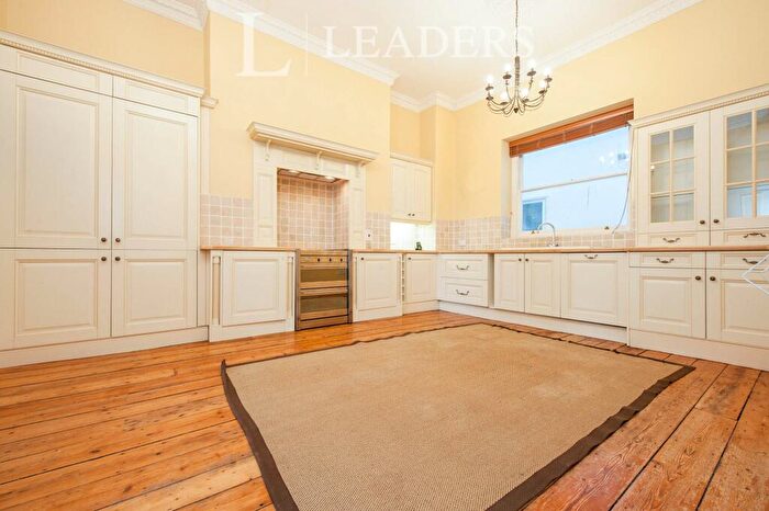 2 Bedroom Apartment To Rent In Bath Road, Cheltenham, GL53