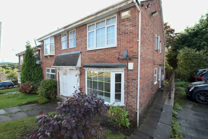 2 Bedroom Apartment To Rent In Abbeydale Mount, Kirkstall, Leeds, LS5