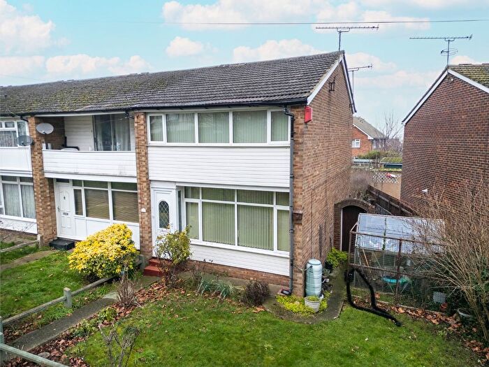 3 Bedroom End Terrace House For Sale In Priest Walk, Gravesend, Kent, DA12