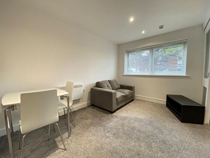 1 Bedroom Apartment To Rent In Renolds House, Everard Street, Salford, M5
