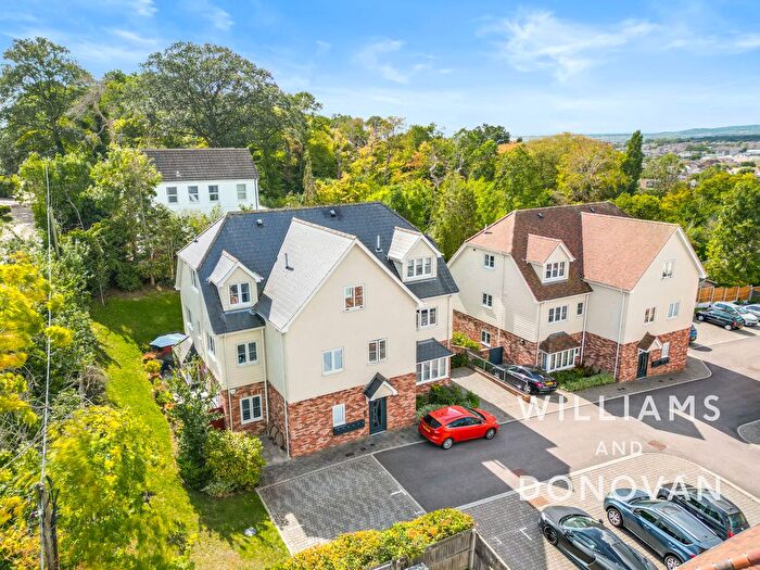 1 Bedroom Flat For Sale In Catherine Road, Benfleet, SS7