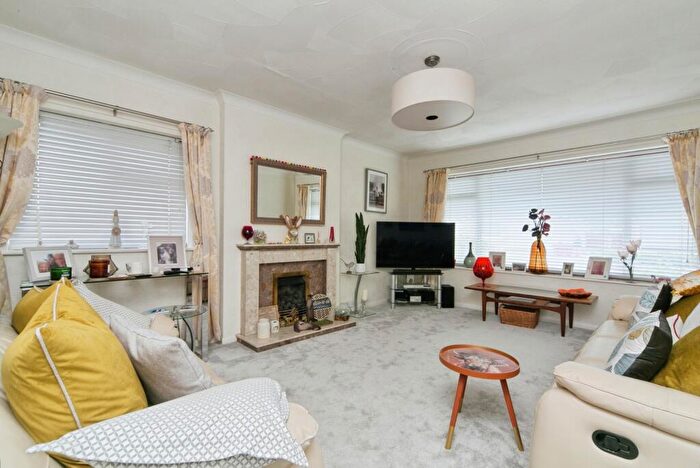 2 Bedroom Bungalow For Sale In Coed Celyn, Abergele, Conwy, LL22