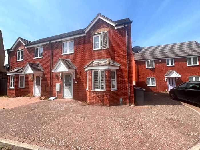 3 Bedroom Semi-Detached House For Sale In Dave Bowen Close, St. Crispin, Northampton, NN5
