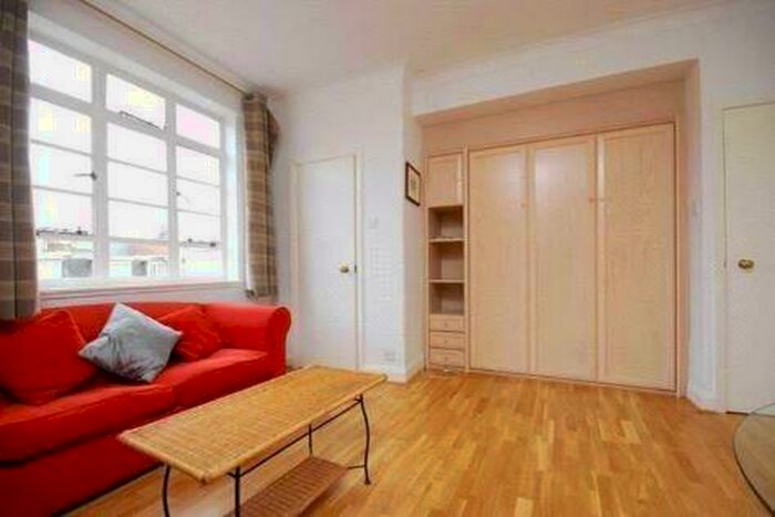 Studio To Rent In Gloucester Place, Marylebone, London, NW1
