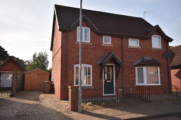 2 Bedroom Semi-Detached House To Rent In Wellington Close, Heckington, NG34