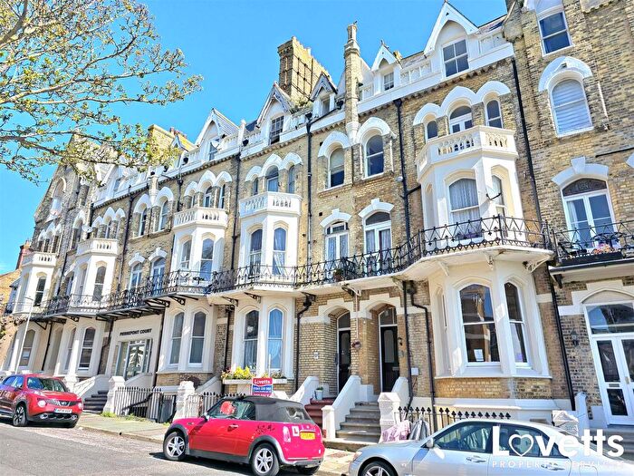 1 Bedroom Flat For Sale In Albert Road, Ramsgate, CT11