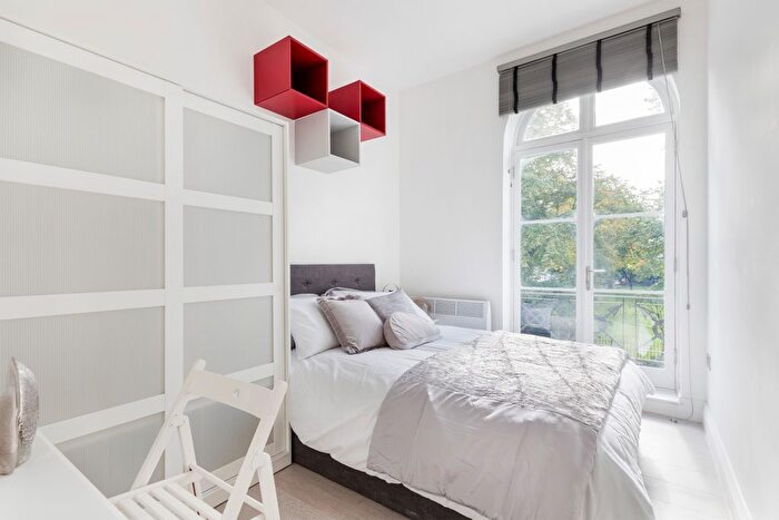 1 Bedroom Property To Rent In Harrington Square, London, NW1