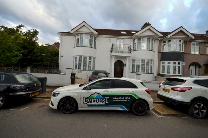 3 Bedroom Terraced House To Rent In Beccles Drive, Barking, IG11