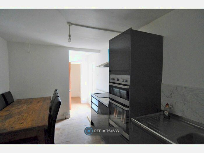 5 Bedroom Terraced House To Rent In Philip Lane, London N15