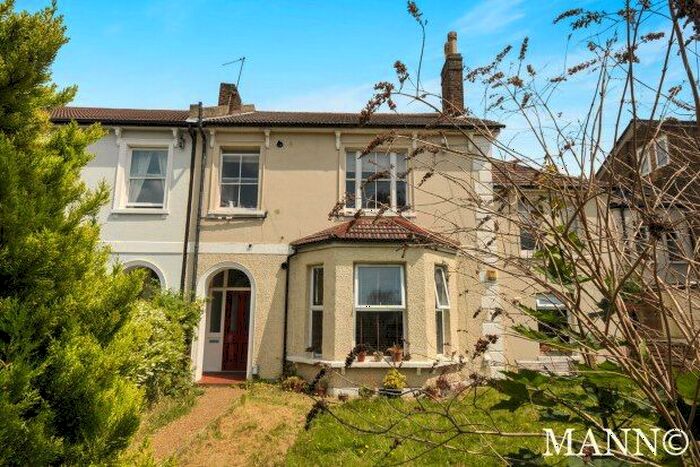 1 Bedroom Flat To Rent In Thornsett Road, Penge, SE20