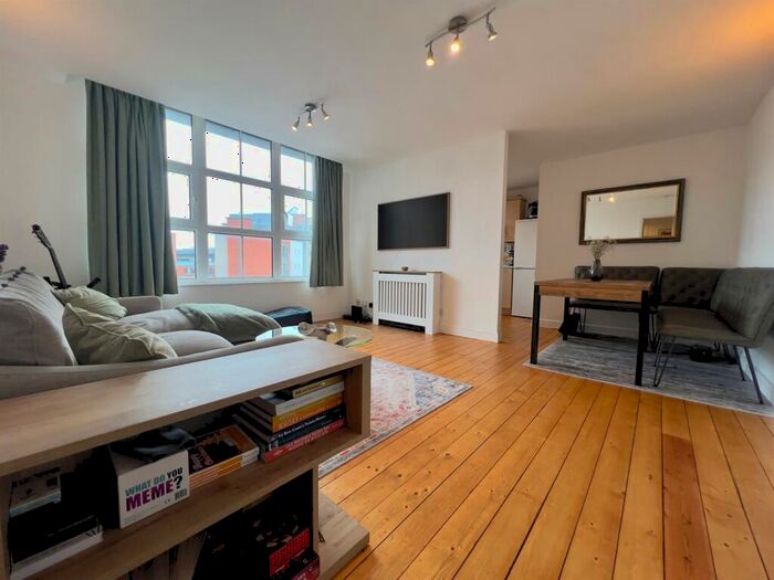 1 Bedroom Flat To Rent In The Newarke, Leicester, LE2