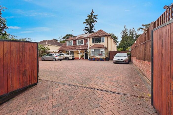 1 Bedroom Flat To Rent In Bassett Heath Avenue, Southampton, SO16
