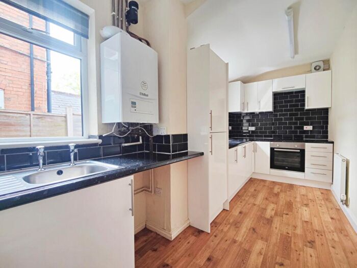 2 Bedroom Flat To Rent In Boldmere Road, Sutton Coldfield, B73