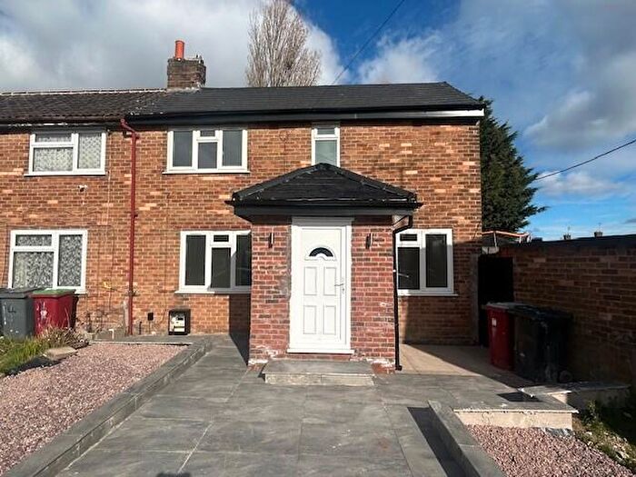 4 Bedroom House To Rent In Bowland Crescent, Blackpool, FY3