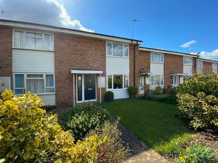 2 Bedroom Terraced House To Rent In Chowns Close, Thame, OX9