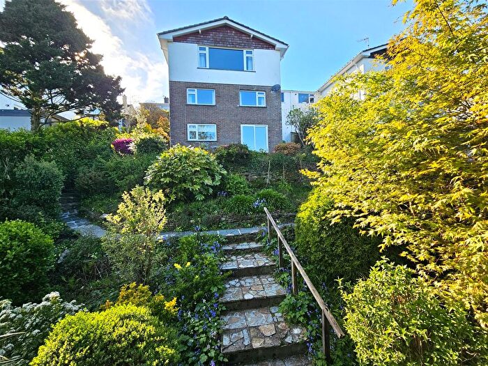 4 Bedroom Link Detached House For Sale In Greensway Road, Tavistock, PL19