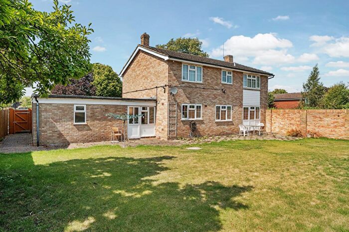 4 Bedroom Detached House To Rent In Brookdene Close, Maidenhead, SL6