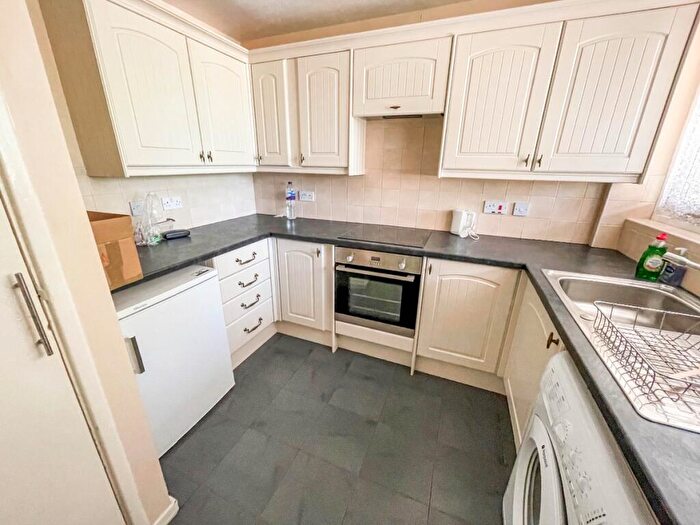 3 Bedroom Maisonette To Rent In Westthorpe Grove, Birmingham, B19
