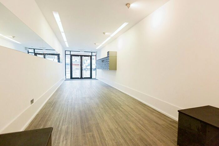 1 Bedroom Flat For Sale In Perth Road, Ilford, Essex, IG2