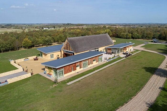 7 Bedroom Detached House For Sale In Buckle Street, Honeybourne, WR11