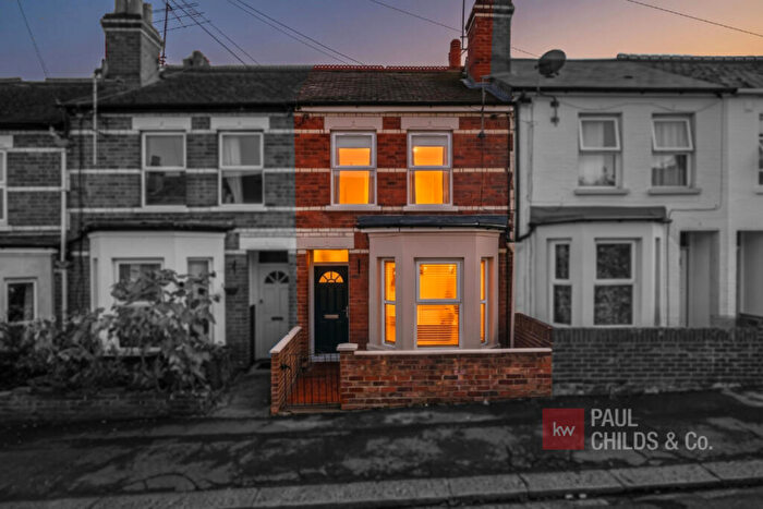 3 Bedroom Terraced House For Sale In Belmont Road, Reading, RG30