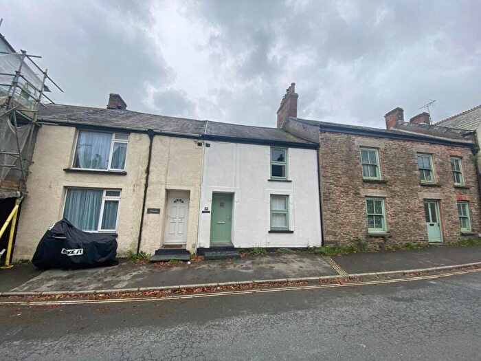2 Bedroom House To Rent In Camelford, PL32