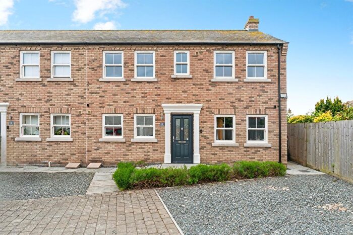 3 Bedroom Semi-Detached House For Sale In Chapel Lane, Chatteris, PE16