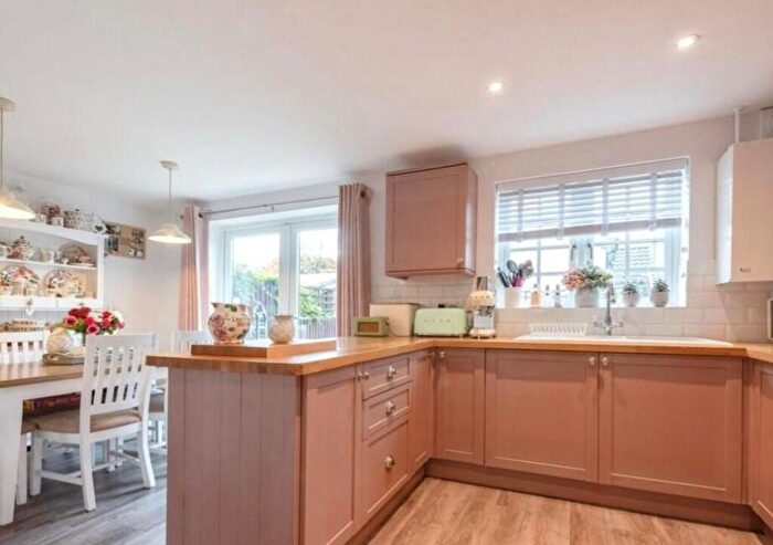 4 Bedroom Semi-Detached House To Rent In Aspal Lane, Beck Row, IP28
