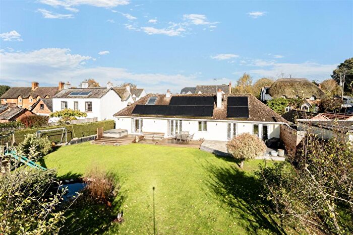 3 Bedroom Bungalow For Sale In Poltimore, Exeter, EX4