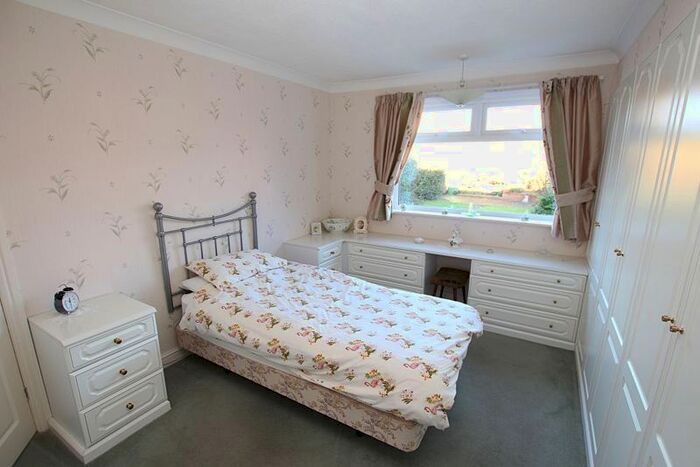 2 Bedroom Semi-Detached Bungalow For Sale In Whitgift Close, Laceby, Grimsby, DN37