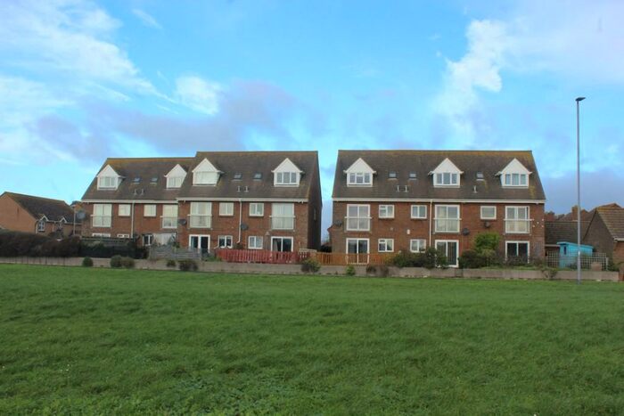 4 Bedroom Town House To Rent In Blakes Way, Eastbourne, East Sussex, BN23