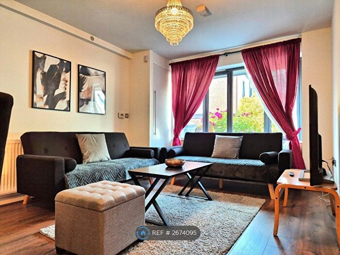 2 Bedroom Terraced House To Rent In Leverton Close, London, N22