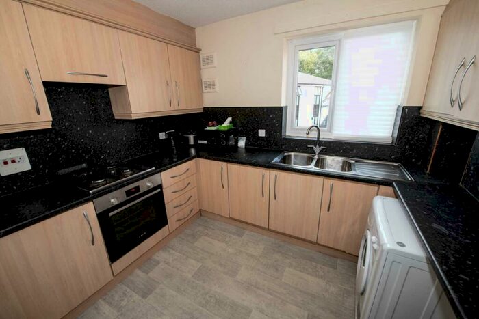 2 Bedroom Apartment To Rent In Haslam Court, Salford, M7