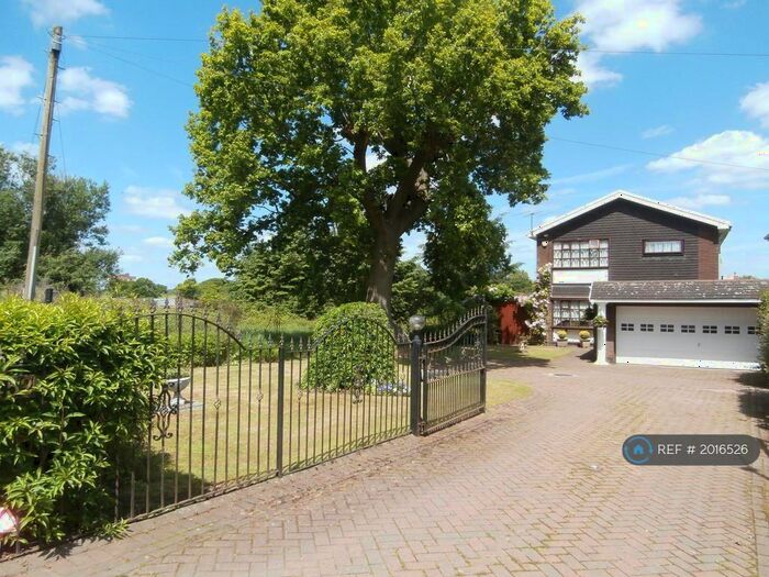 4 Bedroom Detached House To Rent In Redhill Road, Kings Norton, Birmingham, B38