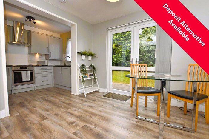 2 Bedroom Maisonette To Rent In Park View Road, Redhill, Surrey, RH1