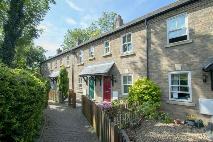 2 Bedroom Terraced House To Rent In Bedford Road, Barton-le-Clay, Bedford, MK45