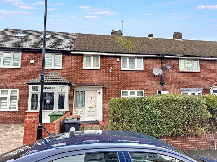 3 Bedroom Terraced House For Sale In Janson Road, London, E15