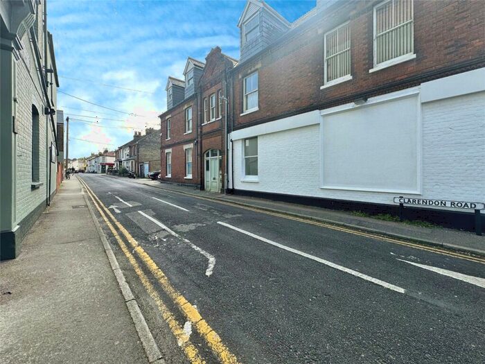 1 Bedroom Flat To Rent In High Street, Broadstairs, Kent, CT10