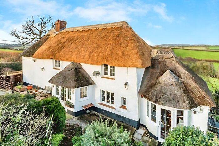 3 Bedroom Semi Detached House For Sale In Clyst Honiton, Exeter, EX5