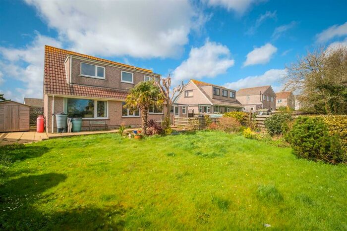 4 Bedroom Detached House For Sale In Crafthole, PL11