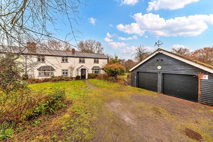 4 Bedroom Cottage For Sale In Elm Gardens, Fowlmere, SG8