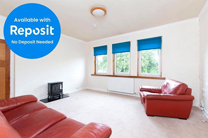 3 Bedroom Flat To Rent In Silverknowes Drive, Edinburgh, EH4
