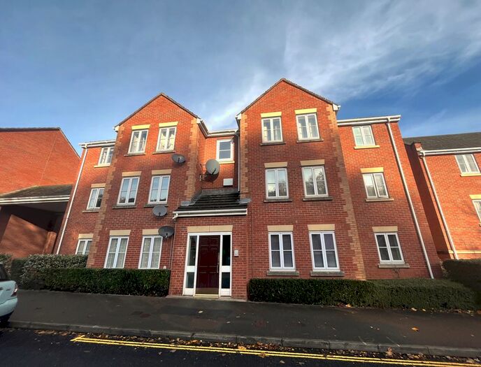 2 Bedroom Flat To Rent In Kinnerton Way, Exeter, EX4