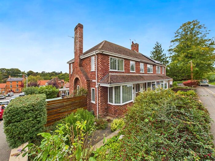 3 Bedroom End Of Terrace House For Sale In Crowtree Lane, Louth, LN11