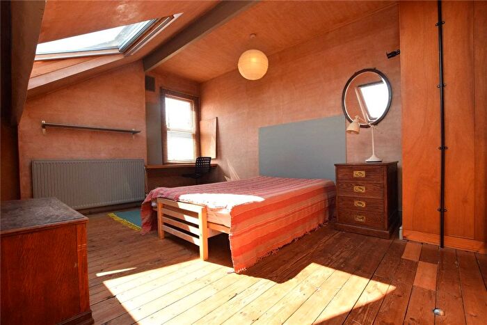 3 Bedroom Semi-Detached House To Rent In Elizabeth Street, Leeds, LS6