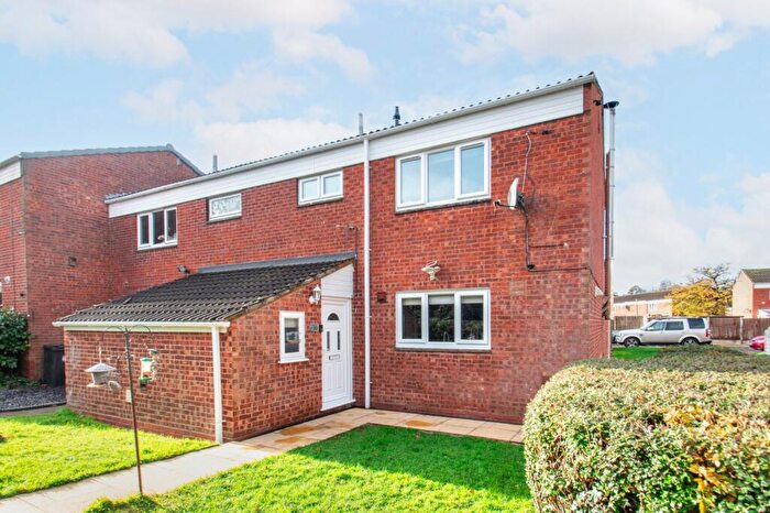 3 Bedroom End Of Terrace House For Sale In Ibstock Close, Winyates East, Redditch, Worcestershire, B98