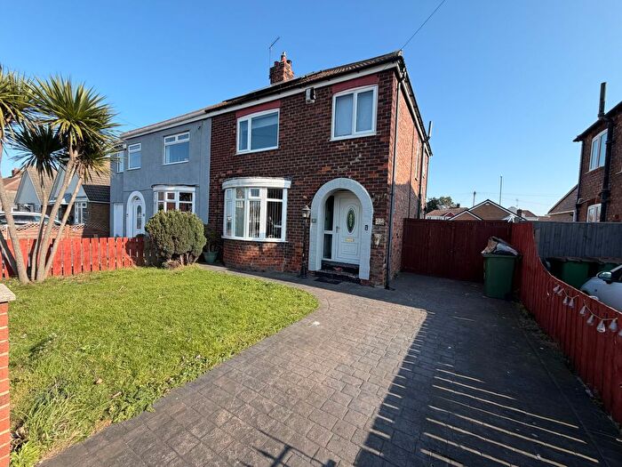 3 Bedroom Semi Detached House For Sale In Sandsend Road, Redcar, TS10