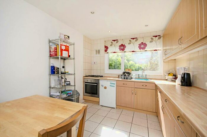 3 Bedroom Terraced House To Rent In Wetherell Road, Victoria Park, London, E9